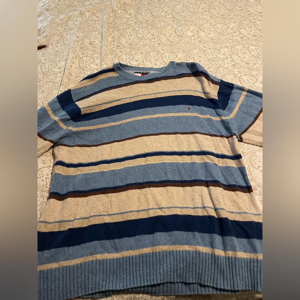 Vintage Men’s Tommy Hilfiger Sweater